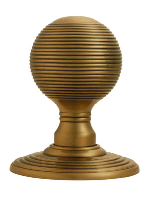 Delamain Reeded Knob